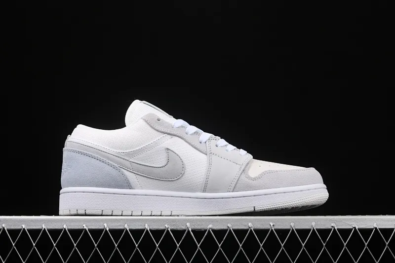 All Categories Air Jordan Jordan Series Basketball Shoes Air Jordan 1 Low New Version Air Jordan 1 Low AJ1 Joe 1 Low Top Leather Cultural and Leisure Sports Shoes CV3043-100